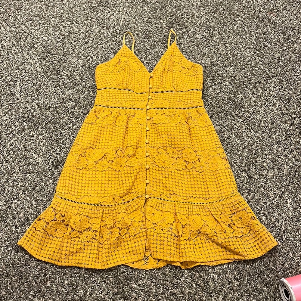 Yellow/Gold Lace Summer Dress. Women’s size S